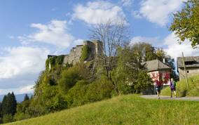 Alpe Adria Trail - Burgruine Finkenstein